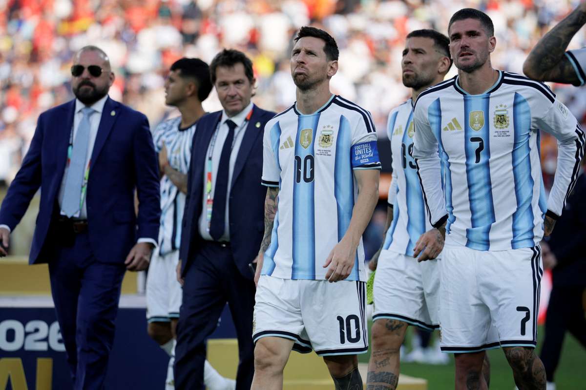 FIFA正式调查阿根廷足协及三名球员,涉及福克兰群岛横幅与世界杯决赛冲突