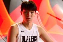 媒体人:杨瀚森的进攻能力&传球达到NBA标准 最大问题是防守脚步