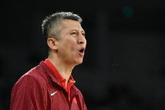 媒体人:中国男篮外线的投射能力达不到世界级 内线打法过于单一