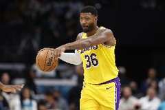 雷迪克:斯玛特的情况是老将常有的 不是长期很问题很快能回归