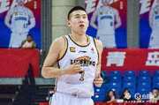 差强人意！付豪首发26分钟 8中3&三分2中0拿到10分7板2断