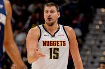 大举进攻！约基奇点飞防守扣篮 掘金轰出16-0获得20分以上领先