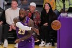 夸梅:GOAT会强势反弹 詹姆斯下场要是拿不到40分就别碰瓷乔丹了