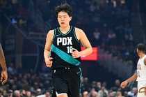 媒体人：差距确实非常大 若不是伤病多小杨在G联盟专心练级挺好