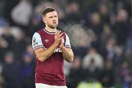 TA:米兰在谈租借菲尔克鲁格,希门尼斯受伤加剧9号位需求