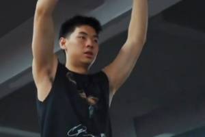 期待健康回归赛场！崔永熙康复训练更新 身体状态保持得不错