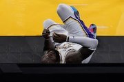 詹姆斯:21年被撞腿后我坚持打了一会投进三分 纪录原本可能终结