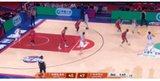 效率不高！奎因12中4拿到9分3助&三分6中0 下半场没打
