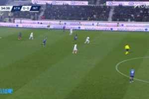 劳塔罗直塞，图拉姆劲射破门，但劳塔罗越位在先此球被吹无效