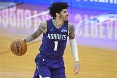 状态不行！三球12中4低效拿到12分2板7助2断