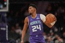 及时调整！布兰登·米勒19中8拿到22分6板4助 下半场18分