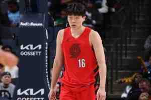 美媒体人:来自CBA等低水平联赛的集锦误导了我们对杨瀚森的判断
