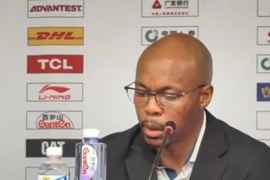 广州主帅：从开始防守就做得很好 投篮也在状态 要特别表扬霍勒迪