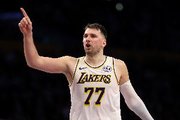 东契奇赛季前30场就达成1000分 队史第二人 比肩贝勒