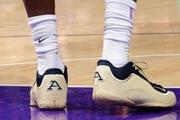 阿克伦大学PE！詹姆斯上脚家乡大学LeBron 23 PE鞋款