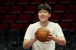 混音主帅:杨瀚森是我们攻防两端的锚 篮板比之前好多了
