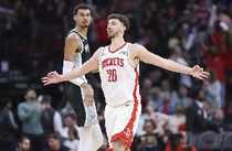 DPOY？今天当文班作为最近防守人时 火箭球员面对他12中8