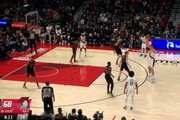 重炮！克林根再获空位 三分命中帮助球队扳平比分