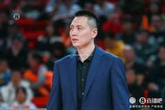 卢伟：今天输在罚球和失误方面 防守细节问题需要回去录像总结