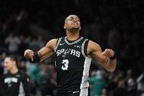 谁能不爱！凯尔登依旧充满激情贡献17分7板5助 主防杜兰特很不错