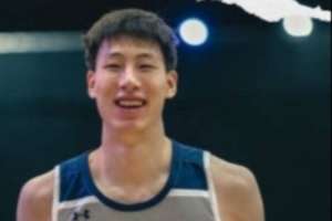 美高常规赛-郇斯楠4投3中&罚球12中8 得到14分6板2帽