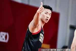 媒体人:这次集训阵容很有针对性 八大后卫特点各异