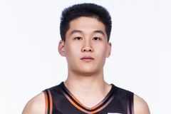 鲁媒:年轻的王证真不错 新外援琼斯表现比较稳健 鲍威尔或离队