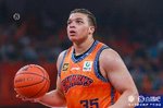 两倍还多！上海全场罚球57中41&山西27中20 洛夫顿个人20中13