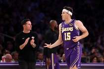 美媒：里夫斯生涯真实命中率为63.2% 历史后卫球员中最高