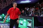 记者:中国男篮老想用三后卫不是有恋矮癖 是因锋线能干的事不够