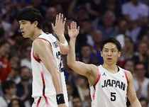 媒体人:很讨厌看到说八村&河村不在所以日本输球 输了就是输了