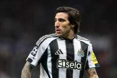 曼联中场引援目标缩减到三人:托纳利、埃利奥特·安德森、沃顿