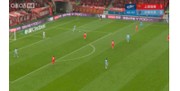 上帝之手失败！奥斯卡门前用手将球打进，VAR介入确认手球在先