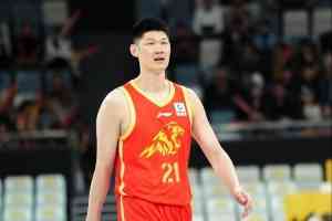 挑大梁！胡金秋21中12砍全场最高27分外加9板 其中6前场板