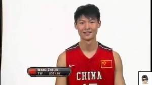 中国球员耐克巅峰赛最强表现!王哲林22分钟砍19分8板助队胜美国