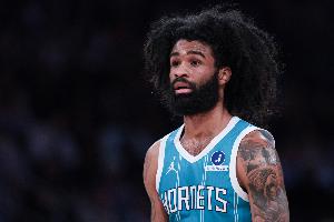 打出身价!科比·怀特黄蜂场均15.6+3+3遗憾结束赛季