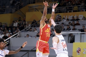 CBA季后赛8强赛三局两胜制!媒体人:预感有以下克上的情况出现