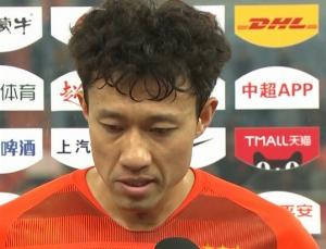 宋龙:面对老东家泰山很激动,但到了场上寸土必争