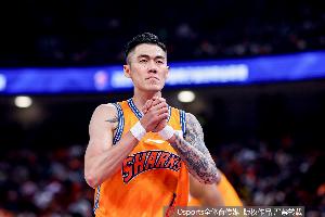 刘铮谈发型:不喜欢运动后头发湿湿的 形象不太好 拍照也不好看