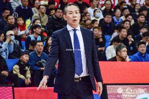 媒体人:主帅对决或决定京粤系列赛走向 许利民暂停时机令人疑惑